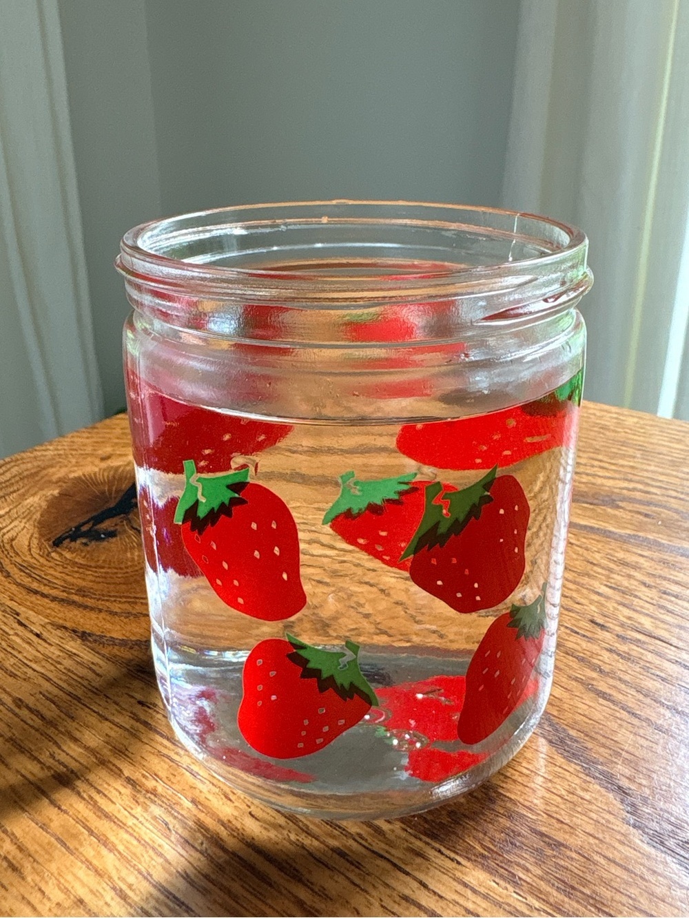 Vintage Red Strawberry Glass Storage Jar with Lid ~14 ozs. - Picture 13 of 13